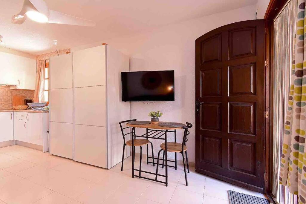 Ferienwohnung Violeta Los Urrutias Exterior foto